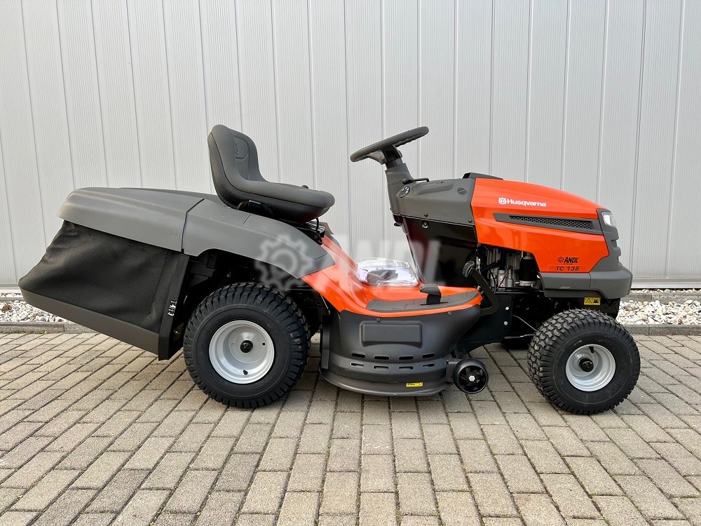 Husqvarna TC 138 f ny r traktor ANDL Kft